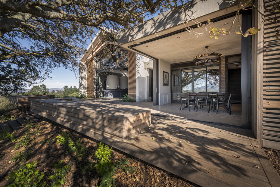 Onyx Architects and Interior Design Studio in Cape Town, Moya Meaker Winery